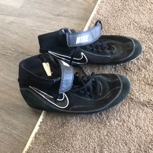 Nike wrestling shoes